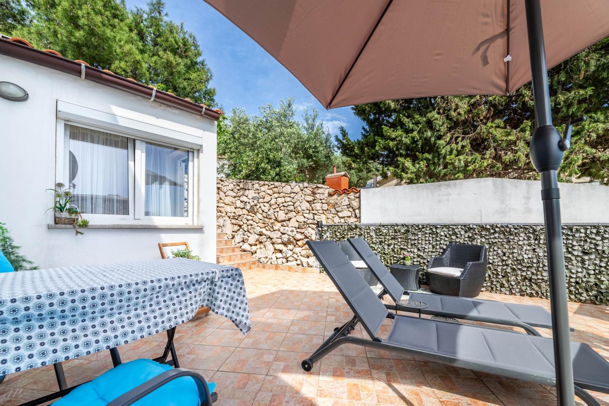 Apartments Katarina Baška Exterior foto